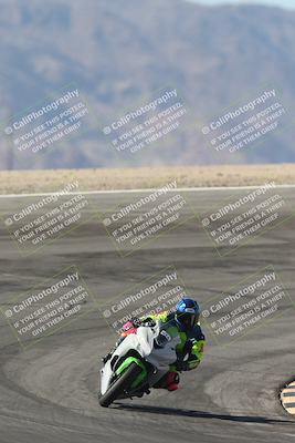 media/Oct-30-2025-Racers Edge (Thu) [[dabbdaf680]]/3-B Group/Session 2 (Bowl Exit)/